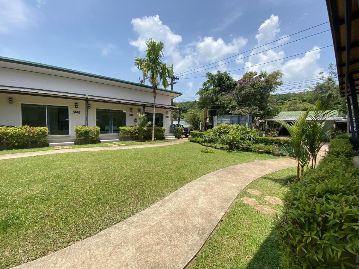 Malee Sirin Old Town Hotel Koh Lanta Exterior photo