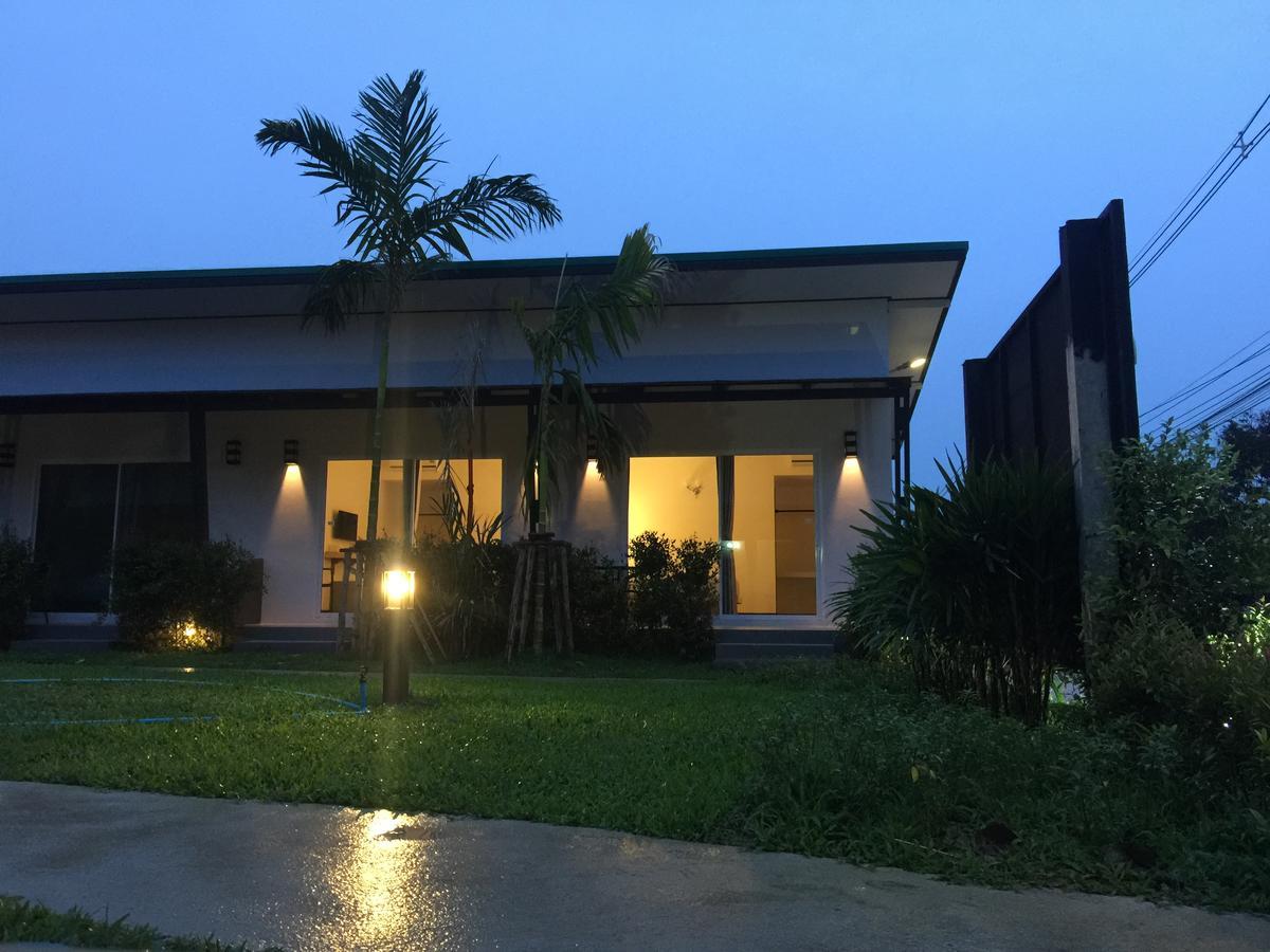 Malee Sirin Old Town Hotel Koh Lanta Exterior photo