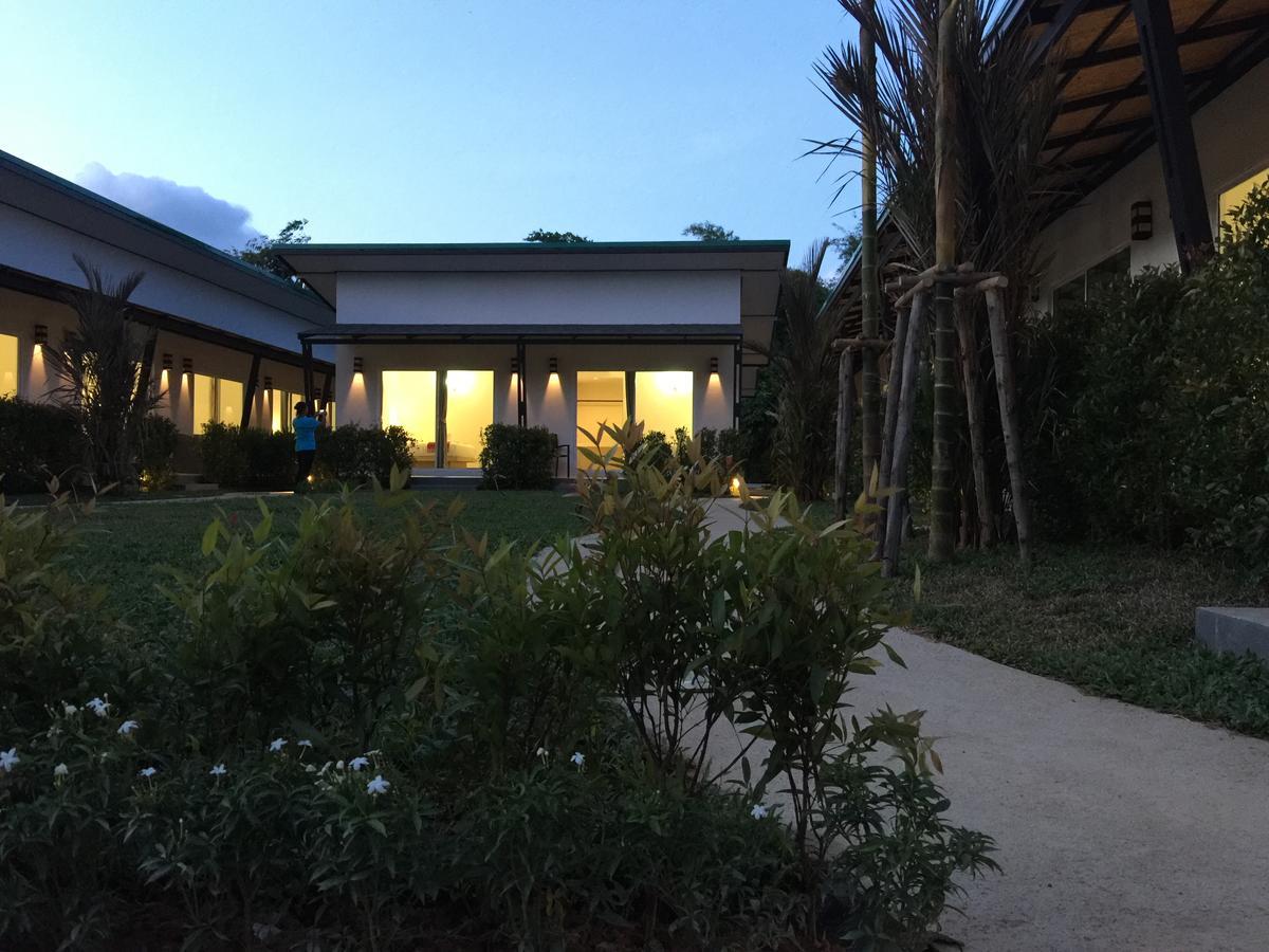 Malee Sirin Old Town Hotel Koh Lanta Exterior photo